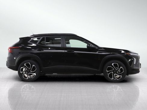 Used 2024 Chevrolet Trax RS FWD image 7
