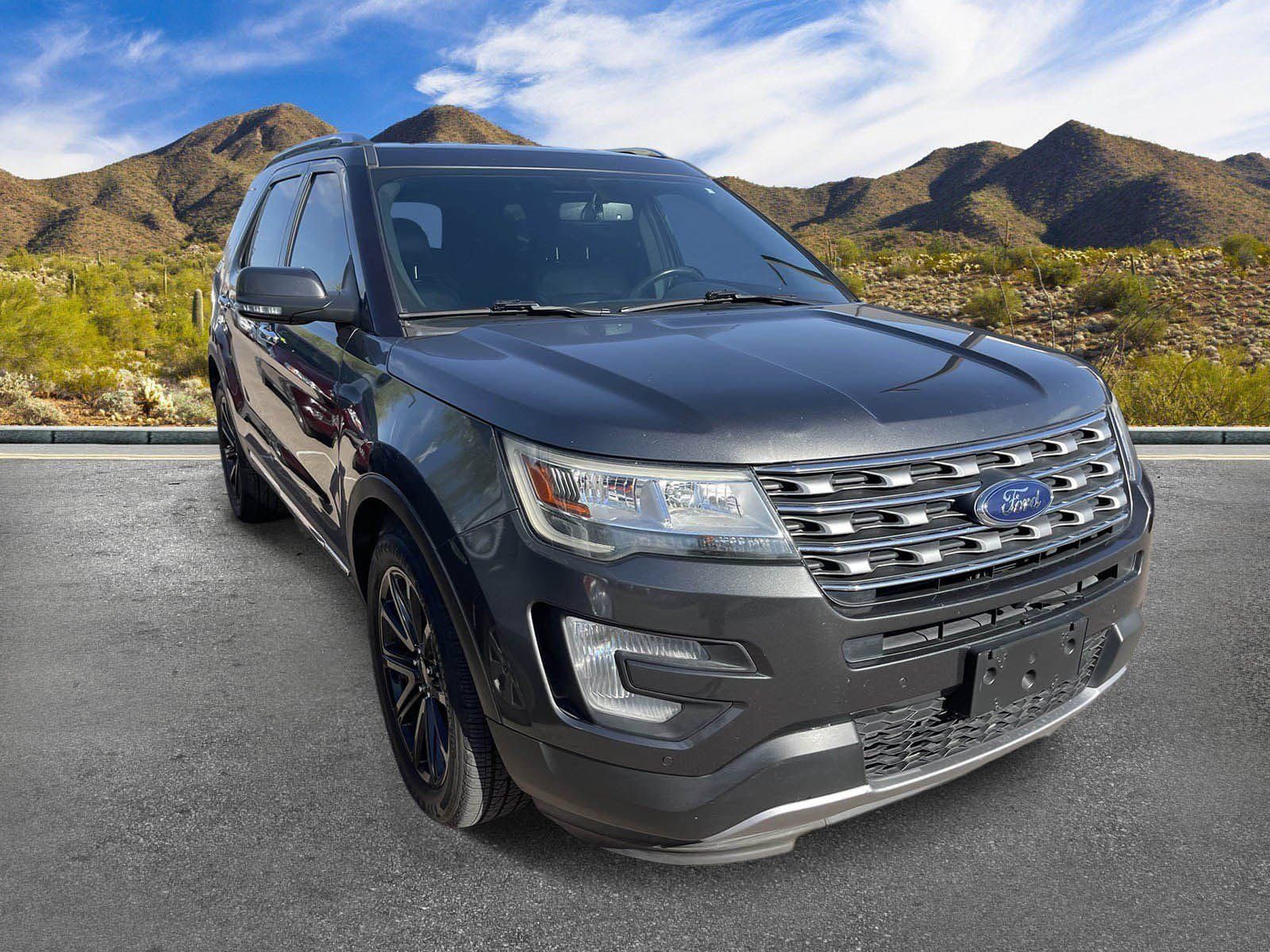 Used 2017 Ford Explorer Limited FWD image 3