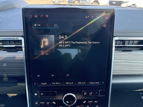 Used 2025 GMC Sierra EV Denali AWD/4WD image 19