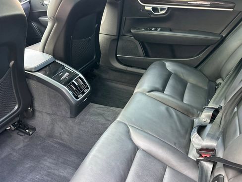 Used 2018 Volvo S90 T5 Momentum w/ Convenience Package image 26