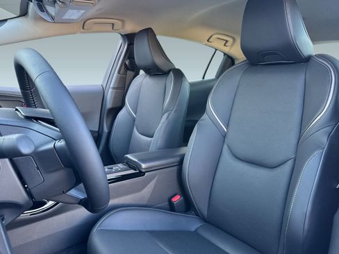New 2026 Toyota Prius LE FWD image 21