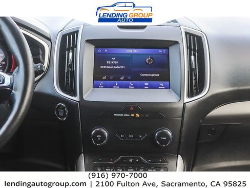 Used 2020 Ford Edge SEL image 12