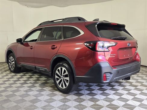 Certified 2022 Subaru Outback Premium image 10