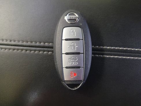 Used 2023 Nissan Sentra SV FWD image 32