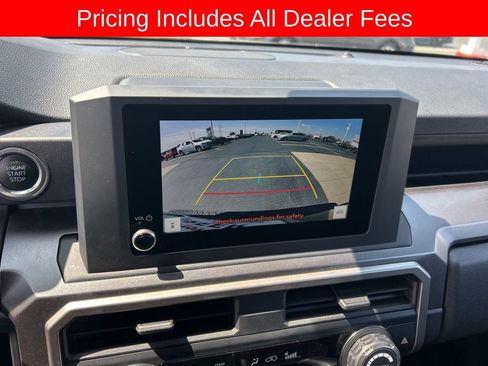 Used 2025 Toyota 4Runner SR5 AWD/4WD image 11