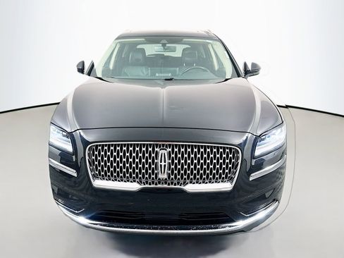 Used 2022 Lincoln Nautilus Reserve AWD/4WD image 2