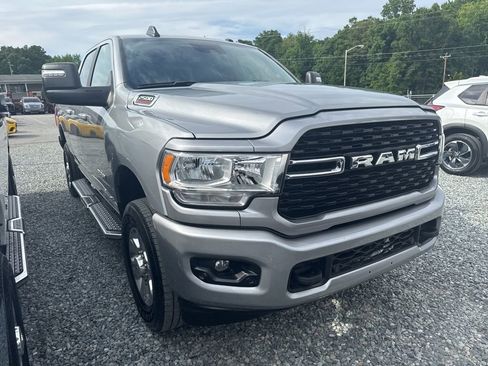 Used 2024 RAM 2500 Big Horn w/ Safety Group AWD/4WD image 2