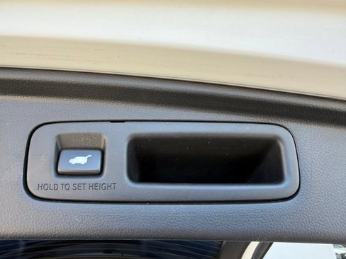 Used 2023 Honda CR-V EX-L image 41