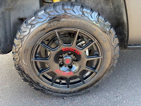 Used 2018 Jeep Renegade Trailhawk w/ UConnect 8.4 Nav Group AWD/4WD image 7