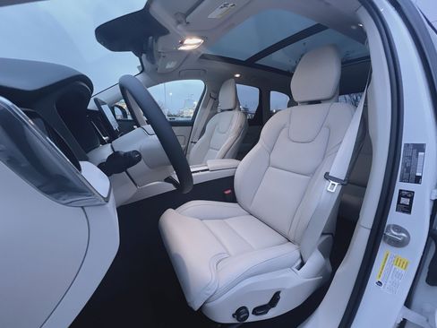 New 2026 Volvo XC60 B5 Ultra w/ Protection Package Premier image 13