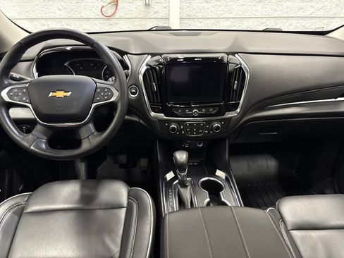 Used 2021 Chevrolet Traverse High Country AWD/4WD image 12