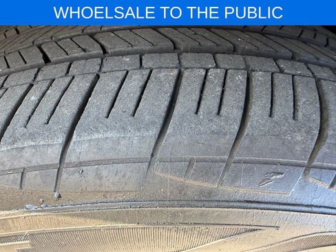 Used 2019 Ford Explorer Limited w/ Class III Trailer Tow Package image 24