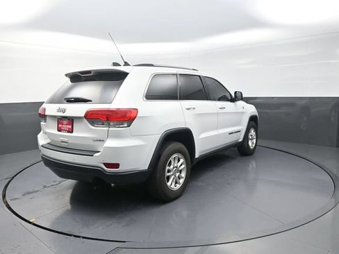Used 2019 Jeep Grand Cherokee Laredo AWD/4WD image 12