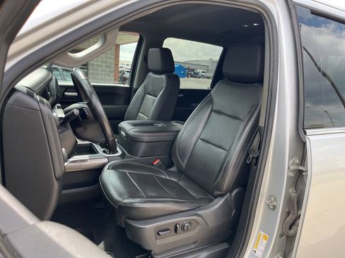 Used 2020 Chevrolet Silverado 3500 LTZ w/ LTZ Convenience Package AWD/4WD image 17