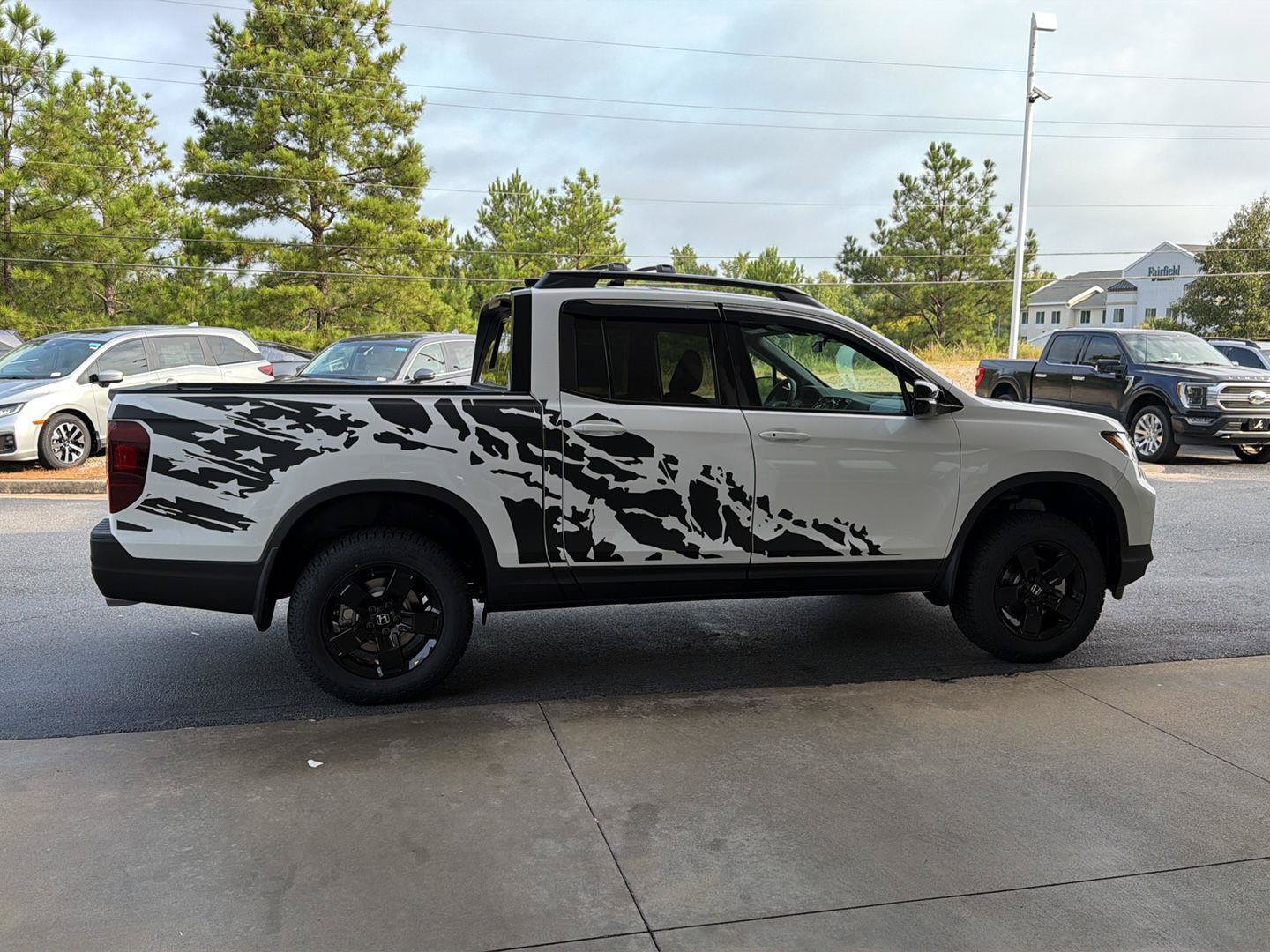 New 2026 Honda Ridgeline Black Edition image 8