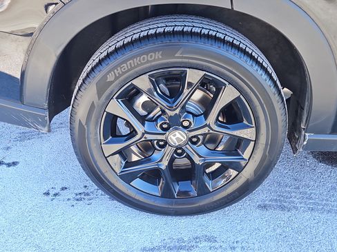 Certified 2025 Honda HR-V Sport image 4