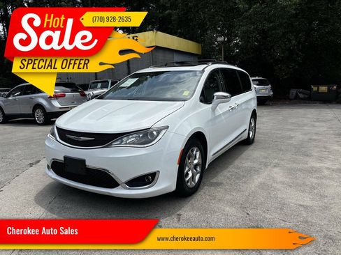 Used 2020 Chrysler Pacifica Limited FWD image 1