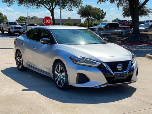 Used 2021 Nissan Maxima 3.5 SV w/ Floor Mat Group image 16