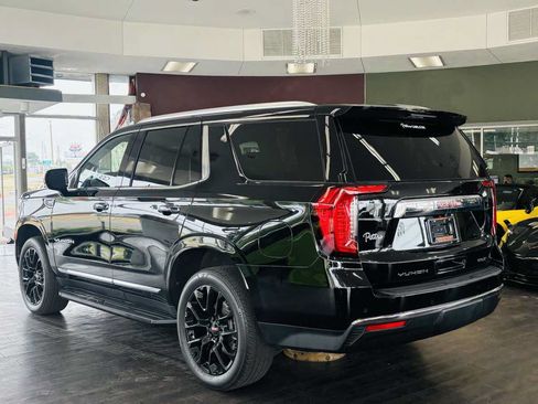 Used 2023 GMC Yukon SLT AWD/4WD image 13