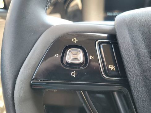 Used 2025 Lincoln Corsair FWD w/ Equipment Group 101A image 27
