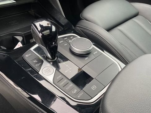 Used 2025 BMW X4 xDrive30i AWD/4WD image 14