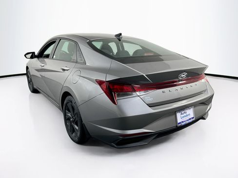 Used 2023 Hyundai Elantra SEL FWD image 7