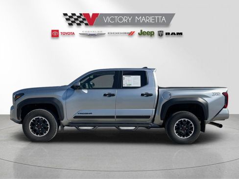 Used 2024 Toyota Tacoma TRD Off-Road w/ TRD Off Road Premium Package image 2