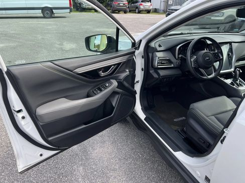 Used 2023 Subaru Outback Onyx Edition AWD/4WD image 11