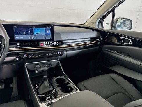New 2027 Kia Carnival SX Prestige FWD image 27
