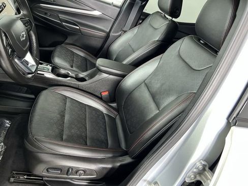 Certified 2023 Chevrolet Bolt EUV Premier w/ Sun & Sound Package FWD image 20