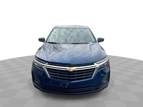 Certified 2023 Chevrolet Equinox LS AWD/4WD image 4