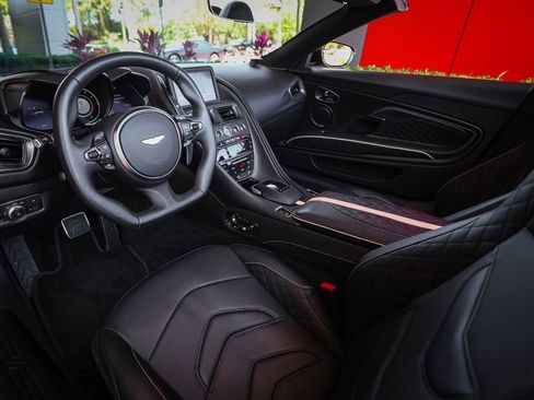Used 2023 Aston Martin DBS Superleggera Volante image 47
