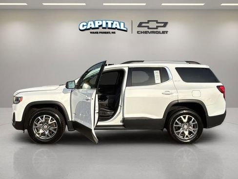 Used 2023 GMC Acadia SLT image 13