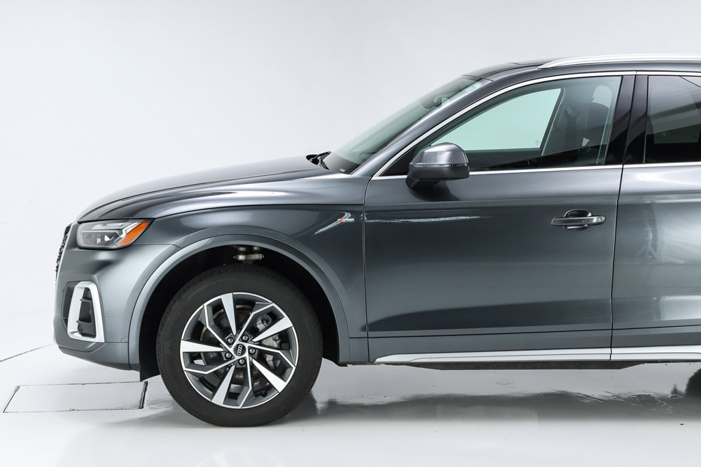 Used 2023 Audi Q5 2.0T Premium Plus w/ Premium Plus Package AWD/4WD image 7