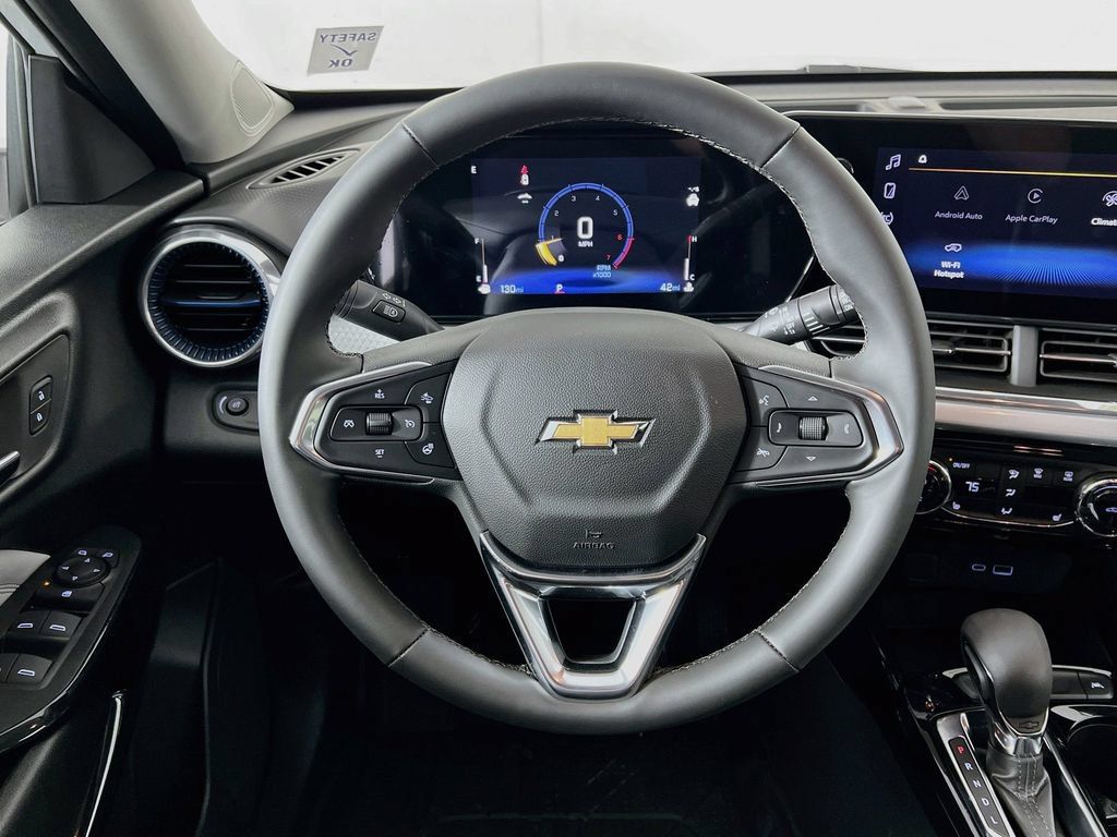New 2026 Chevrolet Trax LT w/ Driver Confidence Package FWD image 11