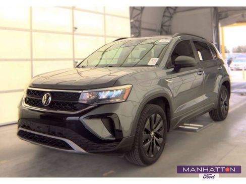 Used 2022 Volkswagen Taos S FWD image 1