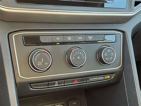 Used 2018 Volkswagen Atlas S image 28