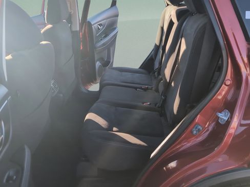 Used 2016 Nissan Rogue S image 17