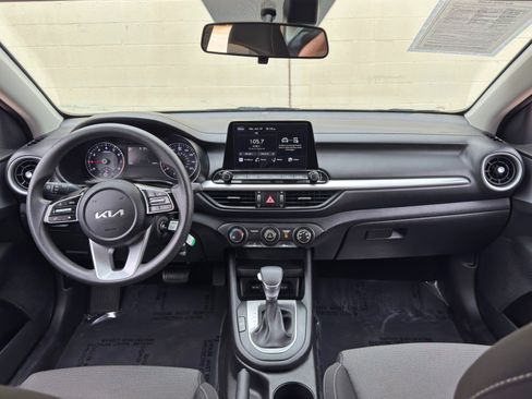 Used 2023 Kia Forte LX FWD image 11