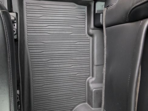 Used 2024 Ford Explorer XLT w/ Equipment Group 202A image 33