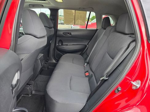 Used 2023 Toyota Corolla Cross LE w/ Moonroof Package AWD/4WD image 27