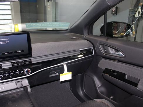 New 2026 Honda Prologue EX image 30