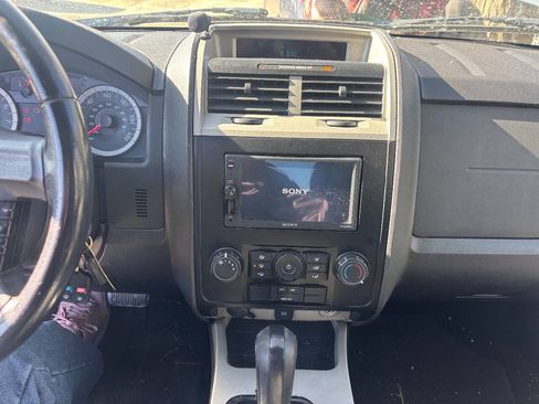 Used 2011 Ford Escape XLT FWD image 11