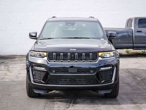 New 2026 Jeep Grand Cherokee L Limited AWD/4WD image 2