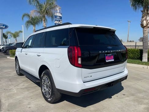 New 2026 Ford Expedition Active image 3