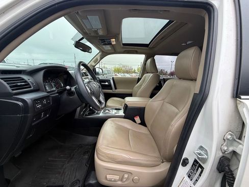 Used 2018 Toyota 4Runner Limited AWD/4WD image 20