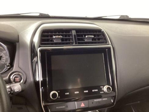 Used 2024 Mitsubishi Outlander Sport ES AWD/4WD image 18