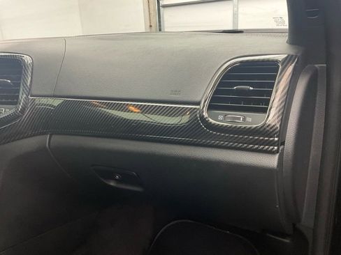 Used 2016 Jeep Grand Cherokee SRT image 12