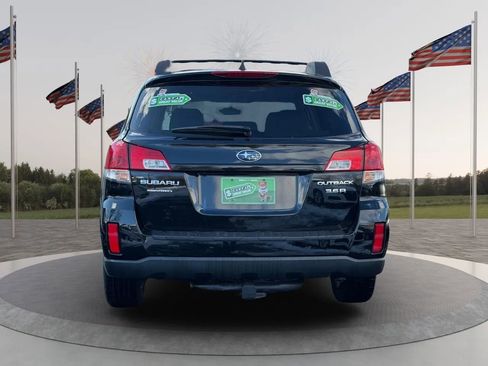 Used 2011 Subaru Outback 3.6R Limited w/ PWR Moonroof Pkg image 6