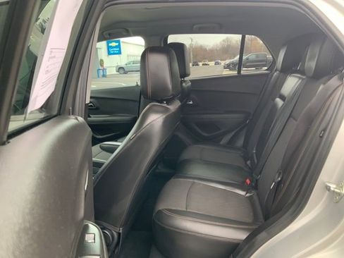 Used 2019 Chevrolet Trax LT w/ Driver Confidence Package image 19